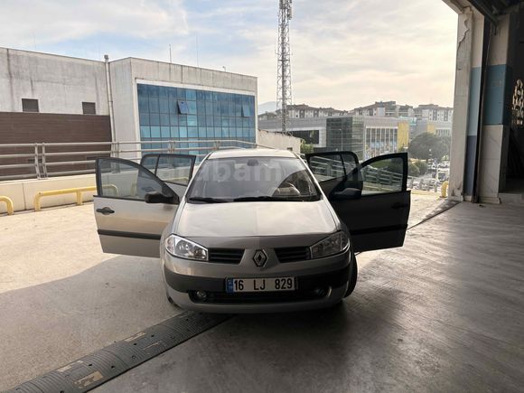 Sahibinden Renault Megane 1.4 Authentique 2004 Model 