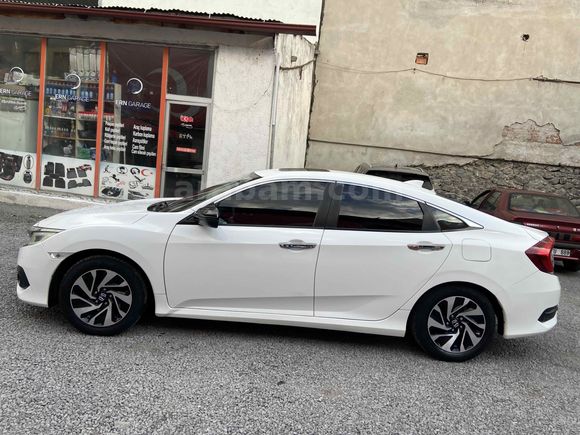 Sahibinden Honda Civic 1.6i VTEC Eco Executive 2017 Model 