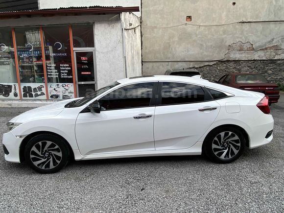 Sahibinden Honda Civic 1.6i VTEC Eco Executive 2017 Model 