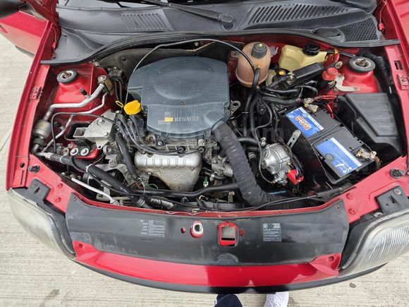Sahibinden Renault Clio 1.4 RTA 2000 Model
