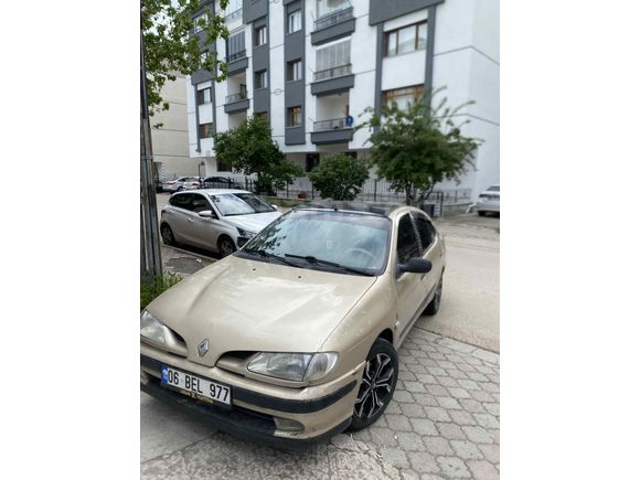 Sahibinden Renault Megane 2.0 RXT 1998 Model 