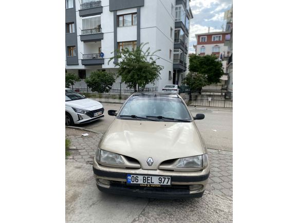 Sahibinden Renault Megane 2.0 RXT 1998 Model 