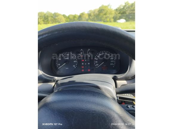 Sahibinden Renault Clio 1.4 Expression 2002 Model