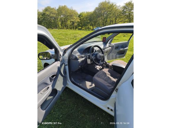 Sahibinden Renault Clio 1.4 Expression 2002 Model