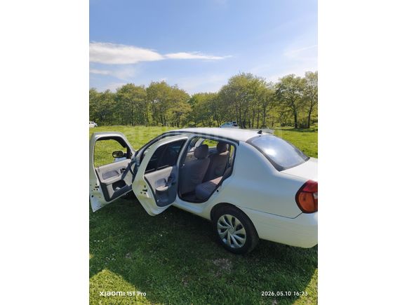 Sahibinden Renault Clio 1.4 Expression 2002 Model