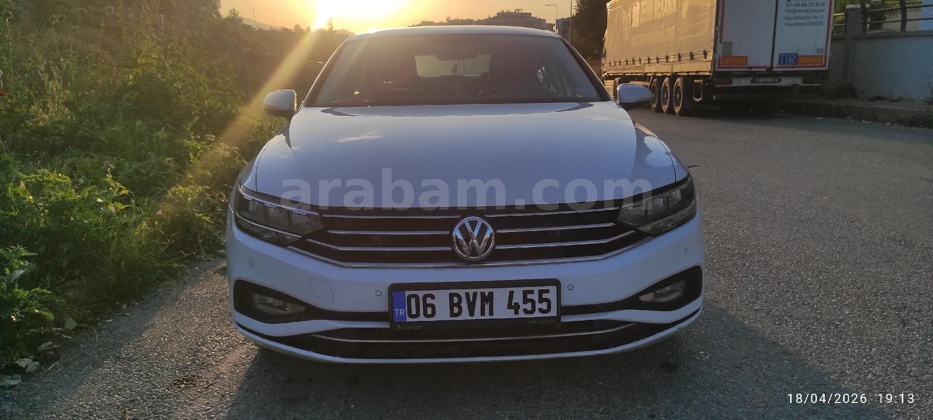 Sahibinden Volkswagen Passat 1.5 TSi Business 2020 Model İzmir 25.000 km Beyaz 7