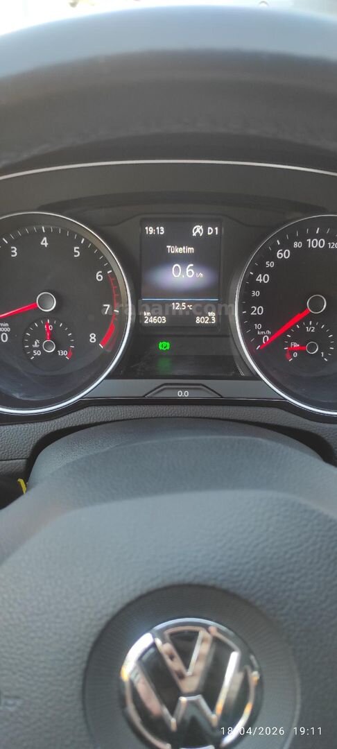 Sahibinden Volkswagen Passat 1.5 TSi Business 2020 Model İzmir 25.000 km Beyaz 5