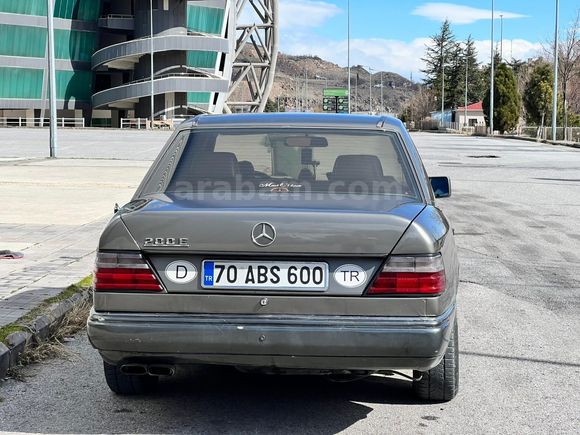 Sahibinden Mercedes - Benz E 200 1990 Model
