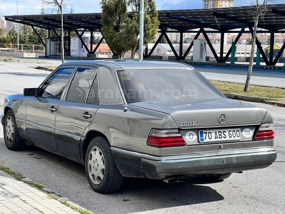 Sahibinden Mercedes - Benz E 200 1990 Model