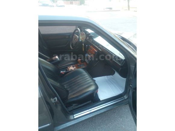Sahibinden Mercedes - Benz E 200 1990 Model