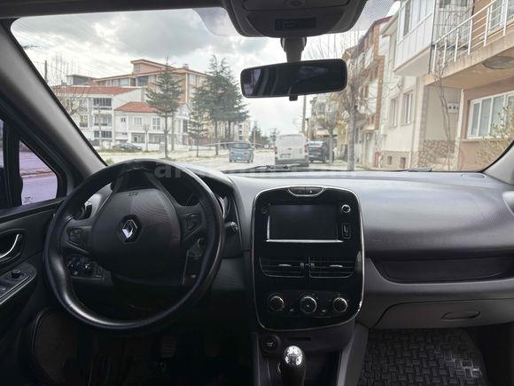 Sahibinden Renault Clio 1.2 Touch 2014 Model 