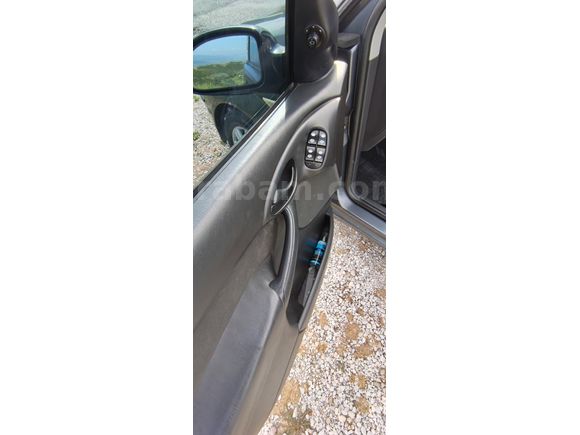 Ford Focus 1.6 Collection Full Otomatik Ortopedik Engelli Aracı Sorunsuz
