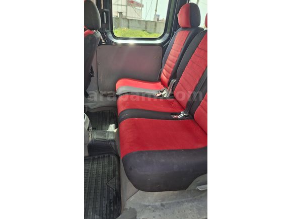 Sahibinden Volkswagen Caddy 1.9 TDI 2007 Model  375.000 km Siyah