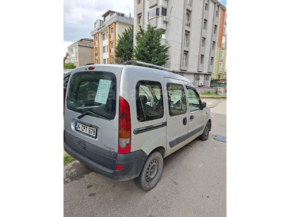 Sahibinden Renault Kangoo Multix 1.5 dCi Authentique 2005 Model