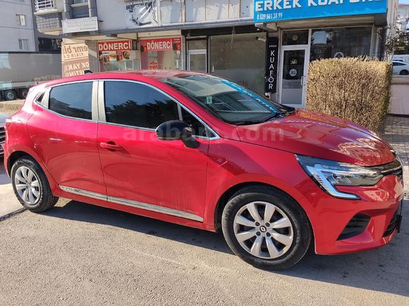 Sahibinden Renault Clio 1.0 SCe Joy 2023 Model