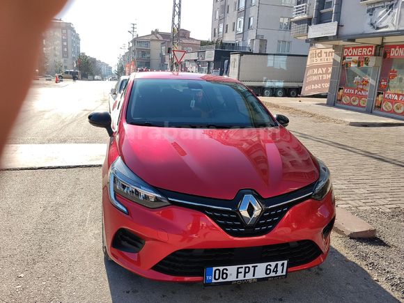 Sahibinden Renault Clio 1.0 SCe Joy 2023 Model