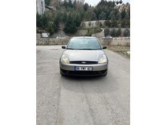 SAHİBİNDEN DEĞİŞENSİZ DÜŞÜK KM Lİ TEMİZ FİESTA