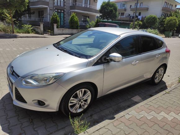 Sahibinden Ford Focus 1.6 Ti-VCT Style 2012 Model