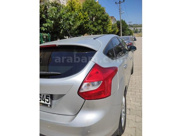 Sahibinden Ford Focus 1.6 Ti-VCT Style 2012 Model