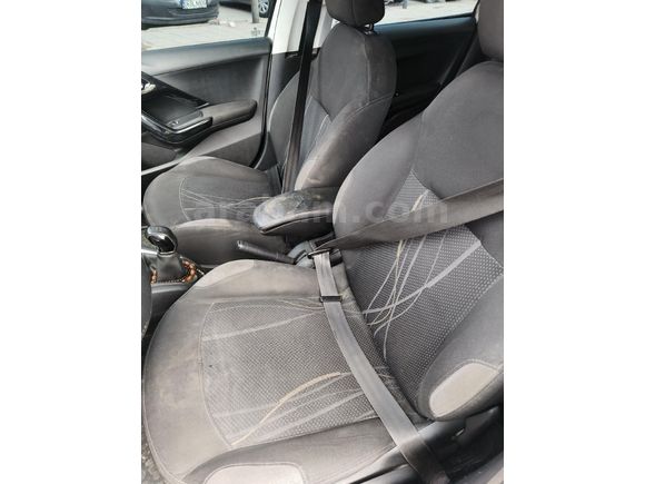 Sahibinden Peugeot 208 1.4 HDi Active 2012 Model