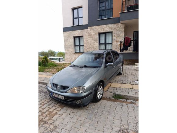 Sahibinden Renault Megane 1.6 RTA 2000 Model 