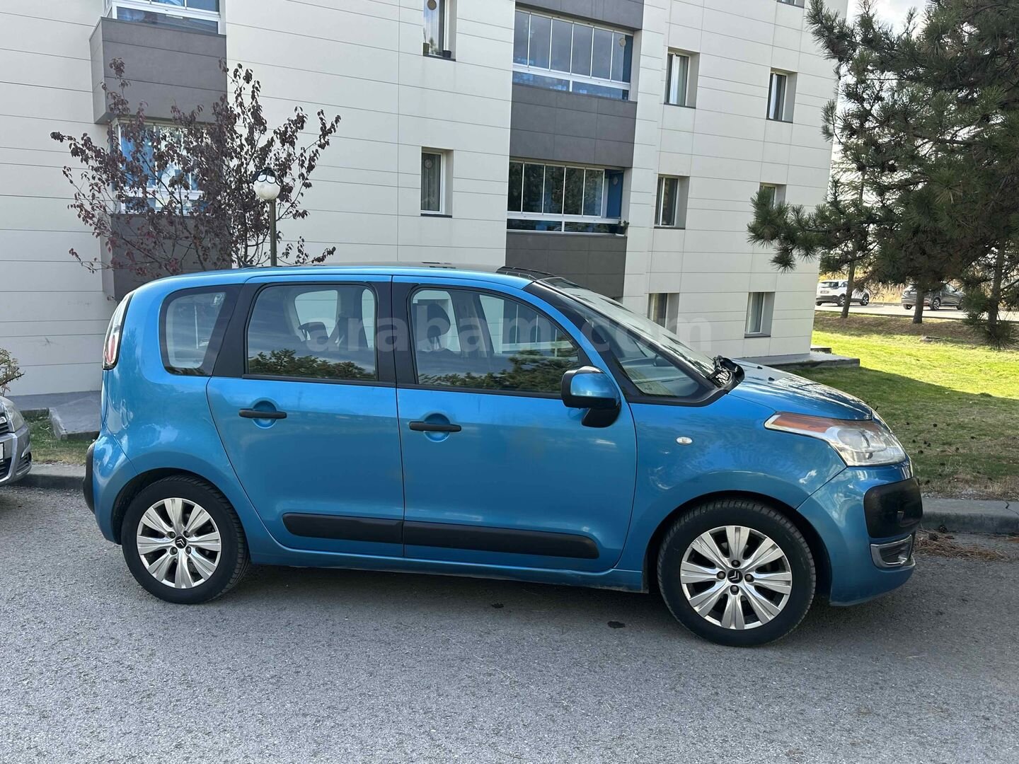 Sahibinden Citroen C3 Picasso 1.4 SX 2009 Model Ankara 203.000 km Mavi (metalik) 4