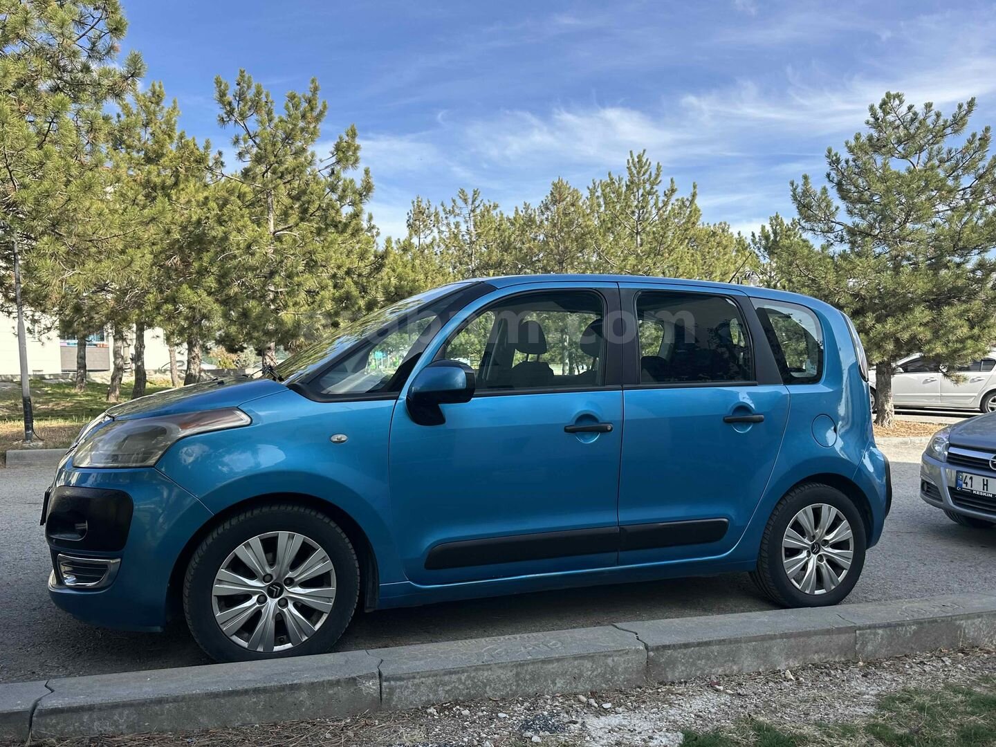 Sahibinden Citroen C3 Picasso 1.4 SX 2009 Model Ankara 203.000 km Mavi (metalik) 3
