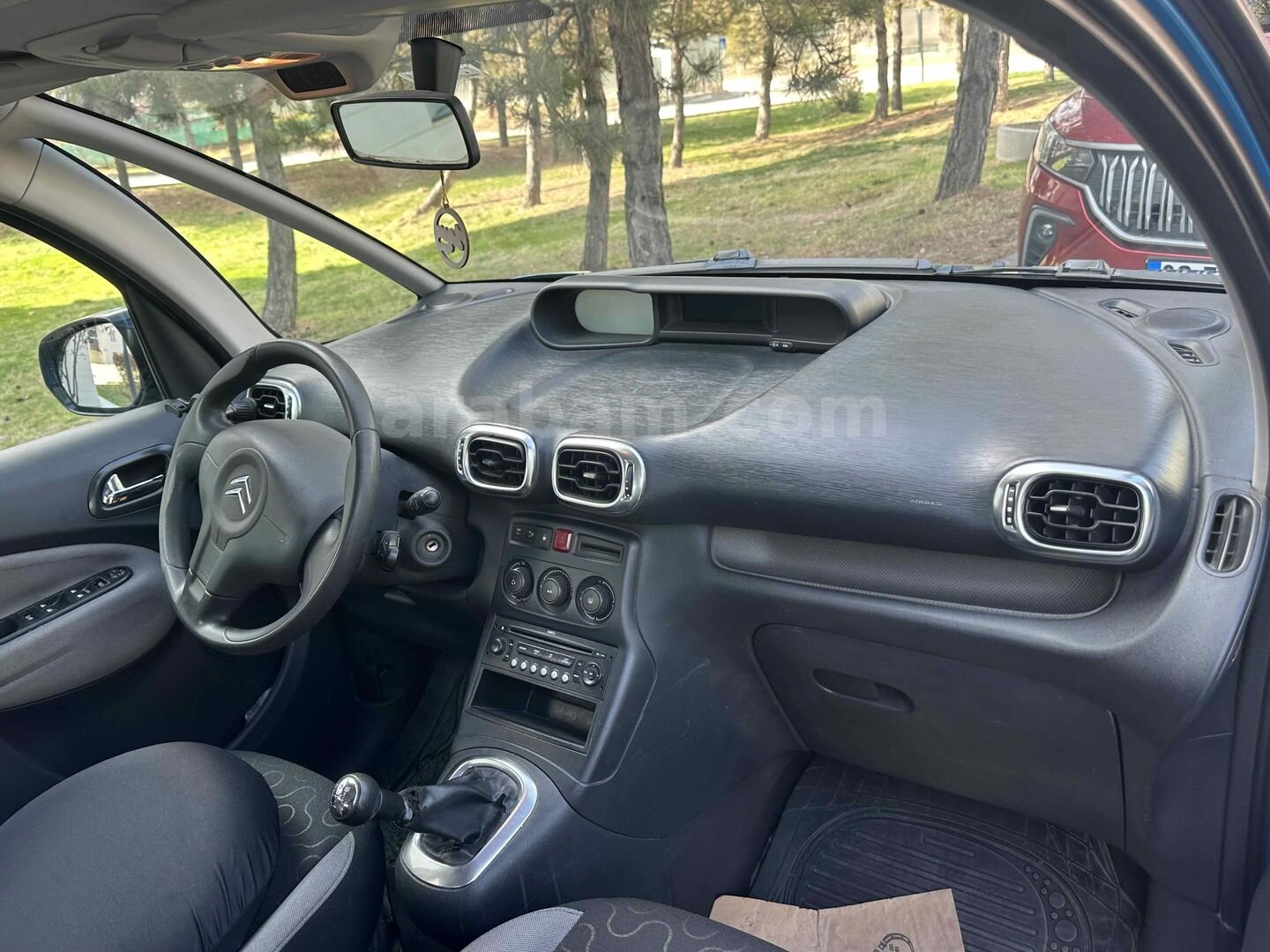Sahibinden Citroen C3 Picasso 1.4 SX 2009 Model Ankara 203.000 km Mavi (metalik) 6