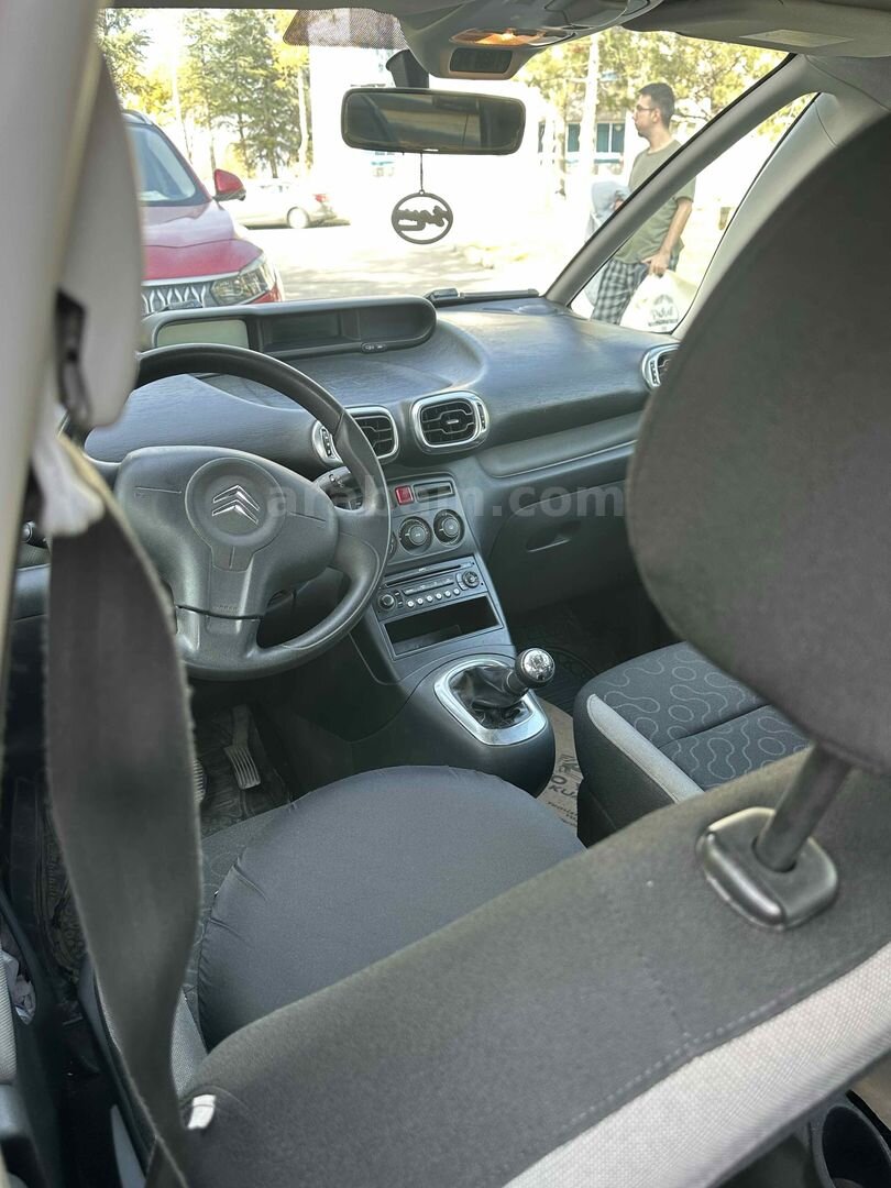 Sahibinden Citroen C3 Picasso 1.4 SX 2009 Model Ankara 203.000 km Mavi (metalik) 5