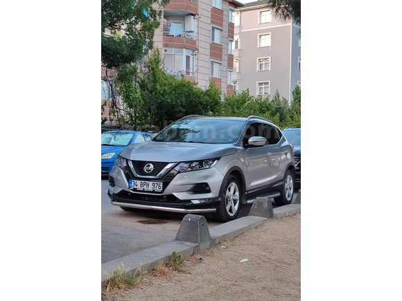 Sahibinden Nissan Qashqai 1.2 DIG-T Sky Pack 2018 Model 