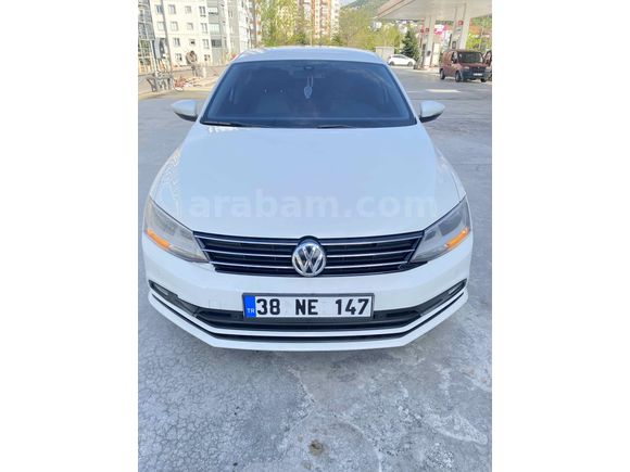 Sahibinden Volkswagen Jetta 1.2 TSi BlueMotion Comfortline 2015 Model  230.000 km Beyaz