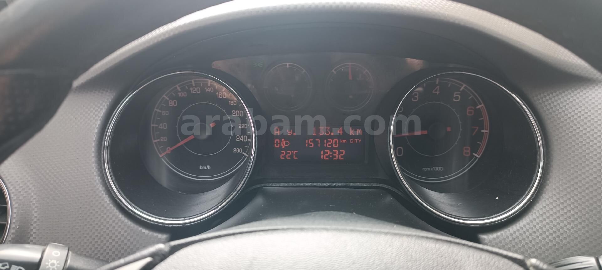 Sahibinden Fiat Bravo 1.4 T-Jet Active Plus 2011 Model Manisa 165.000 km Bej 2