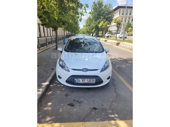 Sahibinden Ford Fiesta 1.4 TDCi Trend 2012 Model
