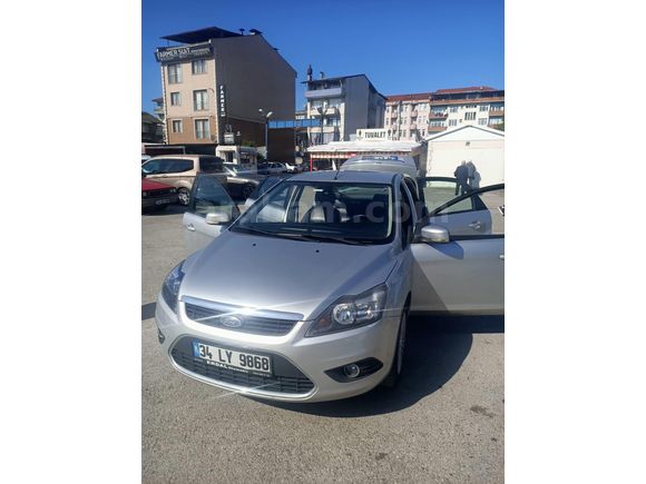 son 2 gün Sahibinden Ford Focus 1.6 Titanium X 2010 Model  159.000 km Gri