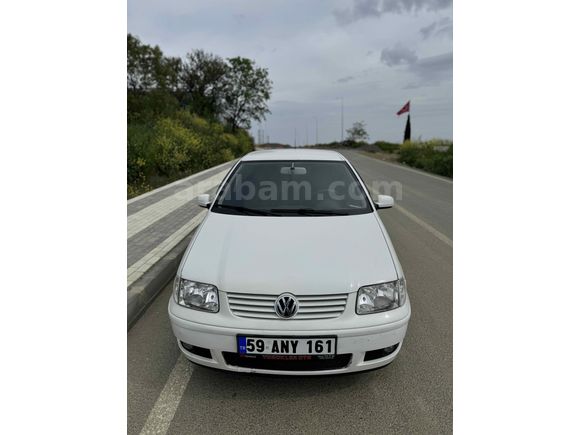  ????Son 3 gün 
Sahibinden temiz değişensiz  Volkswagen Polo 1.4 Comfortline 2001 Model 