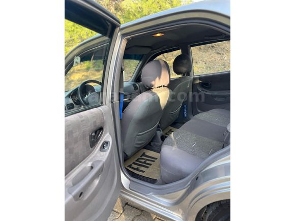 Sahibinden Hyundai Accent 1.3 Admire 2004 Model
