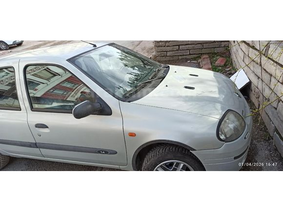 Sahibinden Renault Clio 2 sedan 1.4 Expression 2002 Model