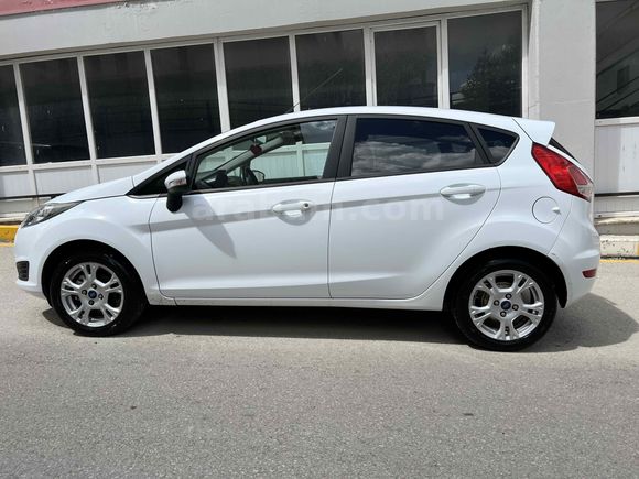 Sahibinden Ford Fiesta 1.25 Trend X 2017 Model  164.000 km Beyaz