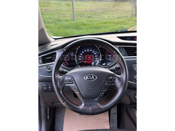 Sahibinden Kia Ceed 1.6 CRDi Comfort 2015 Model