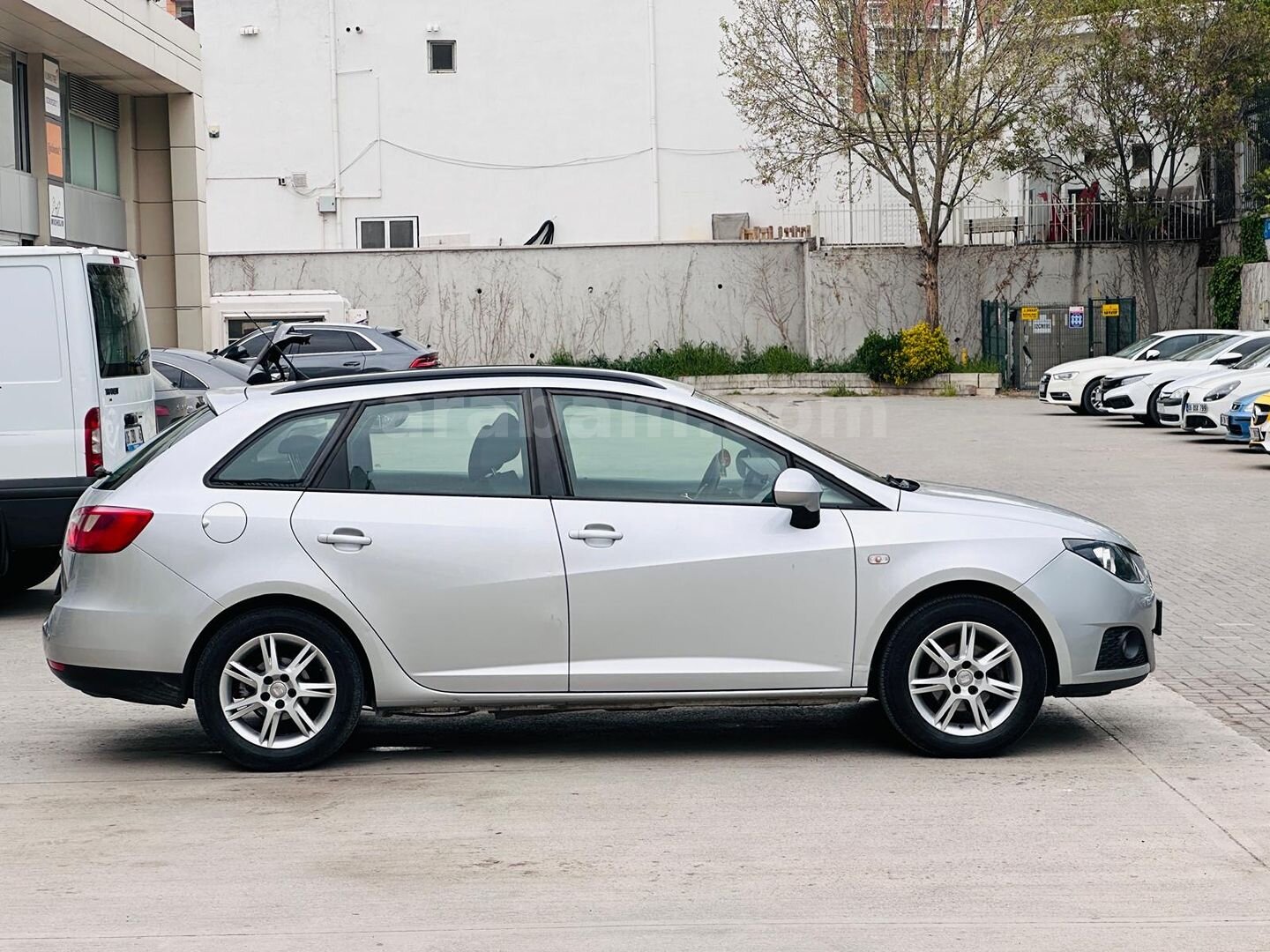 Galeriden Seat Ibiza 1.4 Sport Tourer Reference 2012 Model Ankara 183.000 km Gri (Gümüş) 7