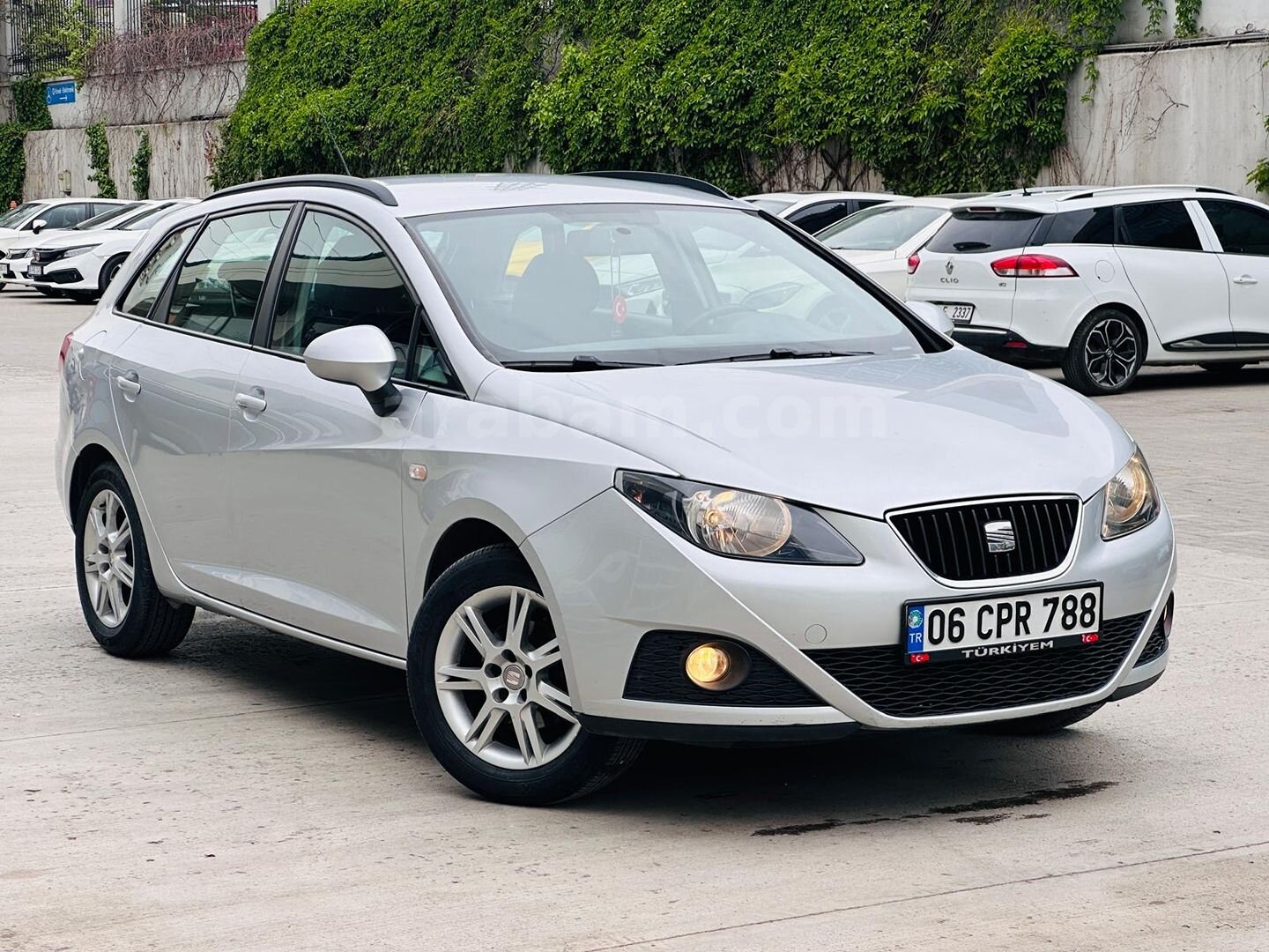 Galeriden Seat Ibiza 1.4 Sport Tourer Reference 2012 Model Ankara 183.000 km Gri (Gümüş) 1