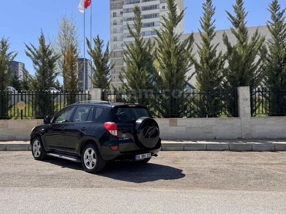 Hatasız - Tramersiz -Titizlikle Kullanılmış Full RAV4