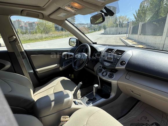 Hatasız - Tramersiz -Titizlikle Kullanılmış Full RAV4