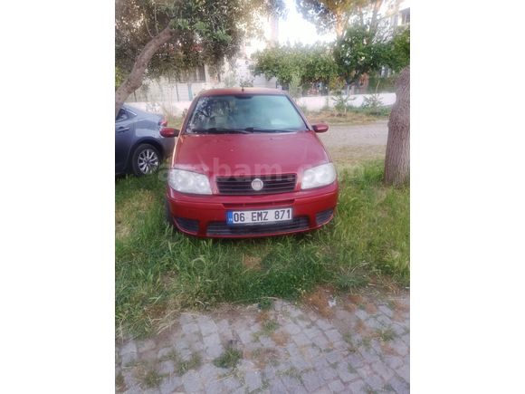 Sahibinden Fiat Punto 1.4 Dynamic 2006 Model  258.000 km Kırmızı