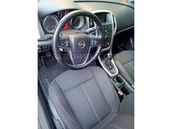 Sahibinden Opel Astra 1.3 CDTI Cosmo 2012 Model  173.000 km Siyah