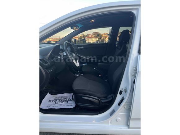 Sahibinden Hyundai Accent Blue 1.6 CRDI Mode Plus 2013 Model 