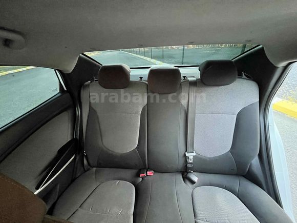 Sahibinden Hyundai Accent Blue 1.6 CRDI Mode Plus 2013 Model 