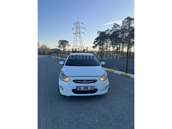 Sahibinden Hyundai Accent Blue 1.6 CRDI Mode Plus 2013 Model 