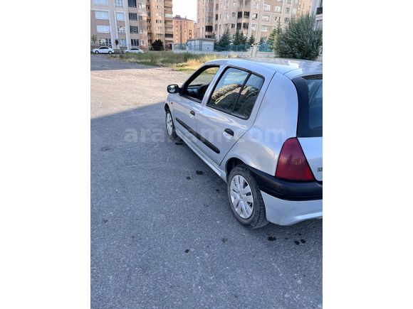 Sahibinden Renault Clio 1.4 RTA 2000 Model 