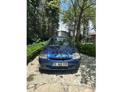 Sahibinden Renault Clio 1.4 2001 Model  260.000 km Mavi